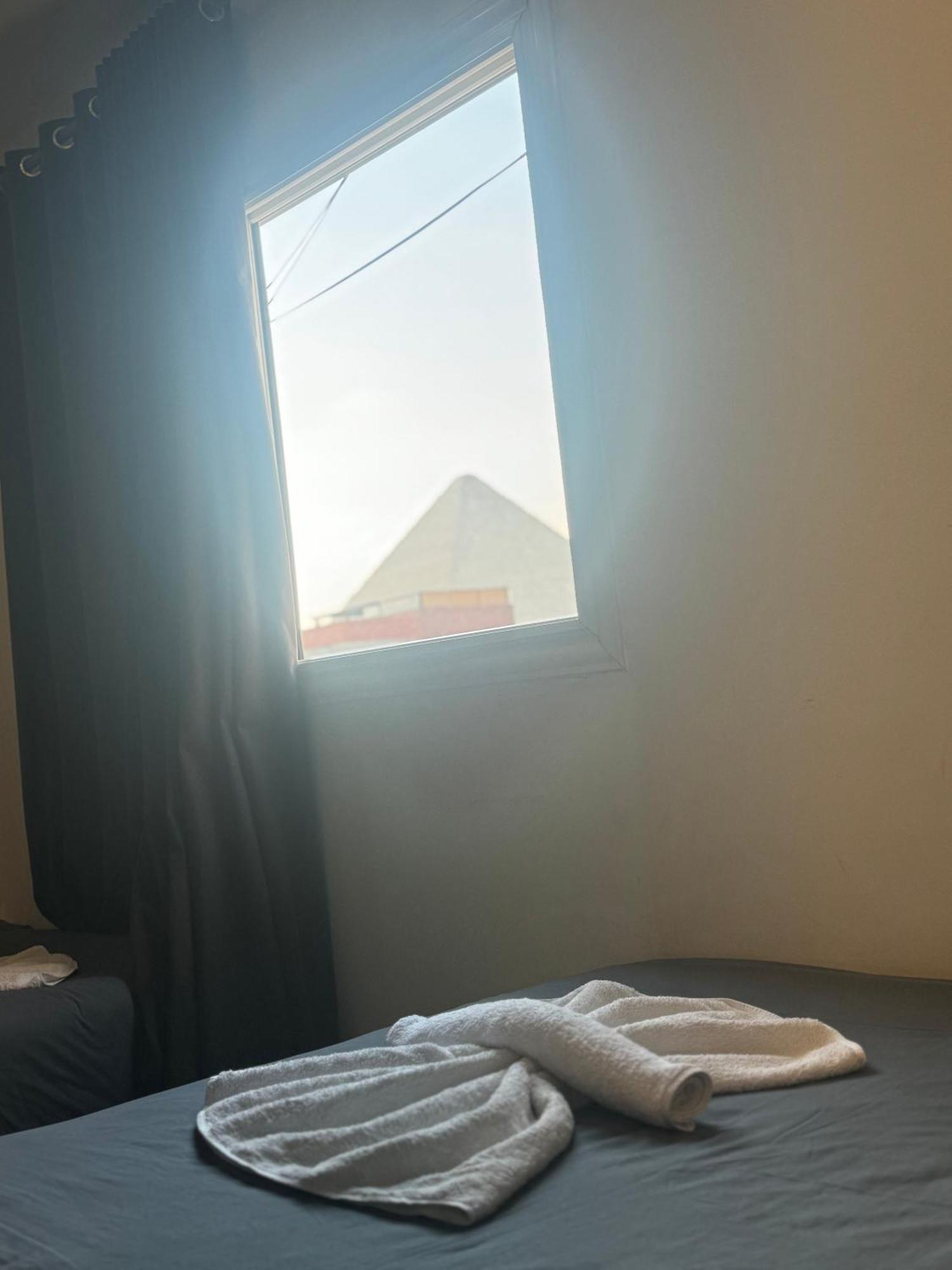 Pyramids And Sphinx Hotel Kafrat al Jabal Exterior foto