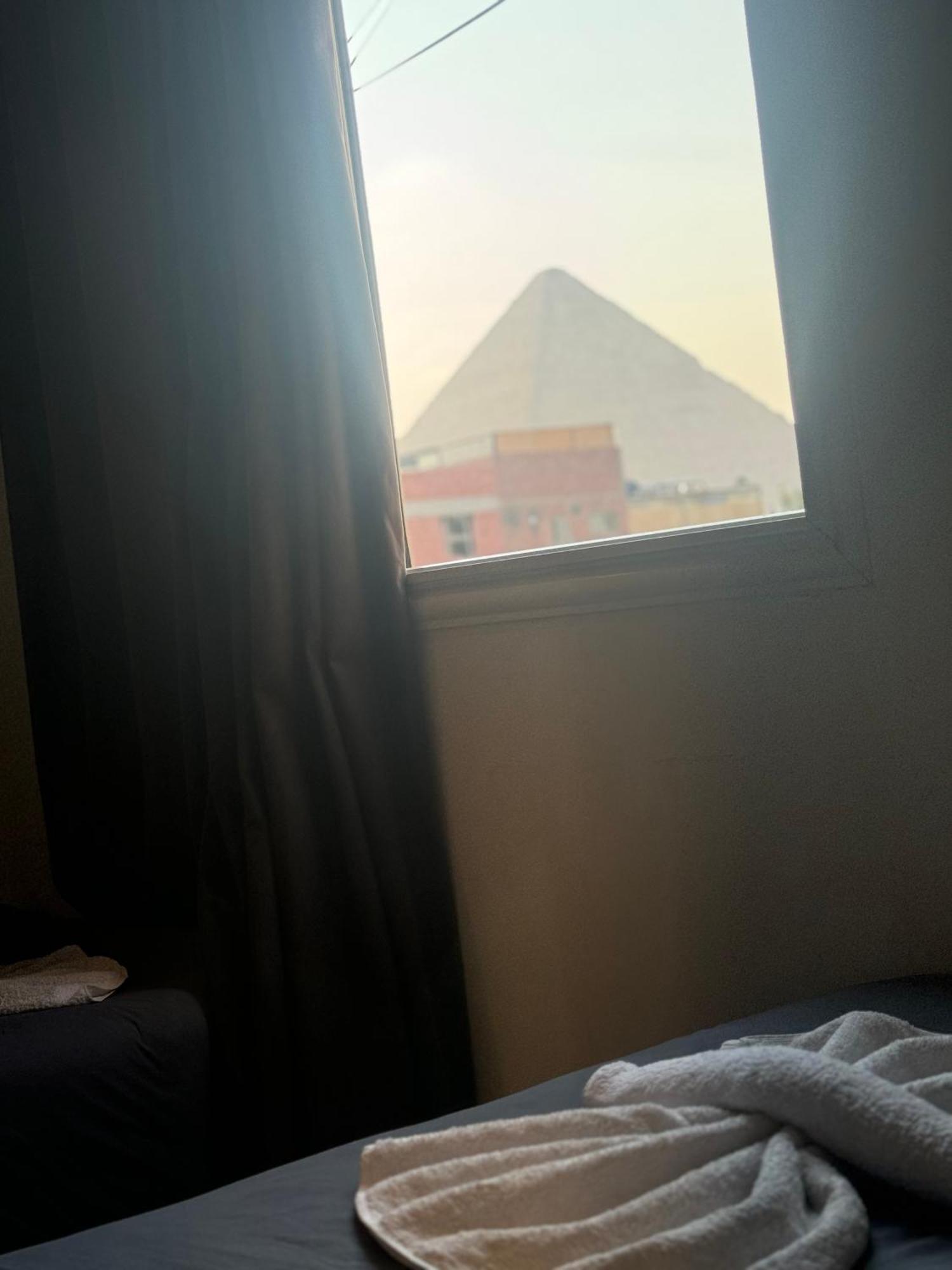 Pyramids And Sphinx Hotel Kafrat al Jabal Exterior foto