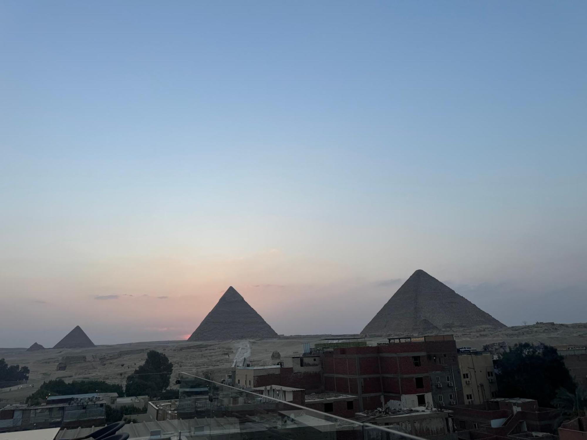 Pyramids And Sphinx Hotel Kafrat al Jabal Exterior foto