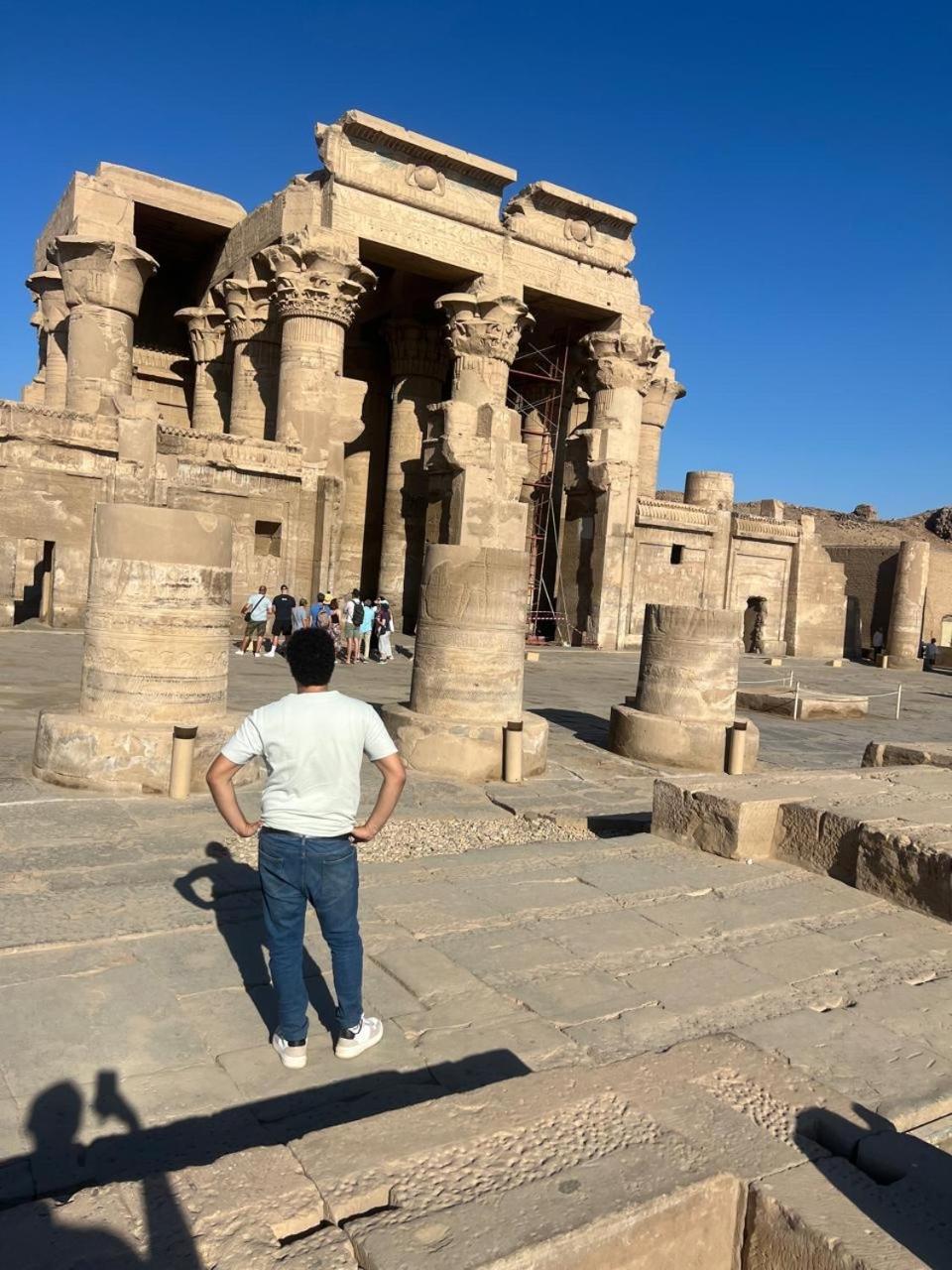 Pyramids And Sphinx Hotel Kafrat al Jabal Exterior foto