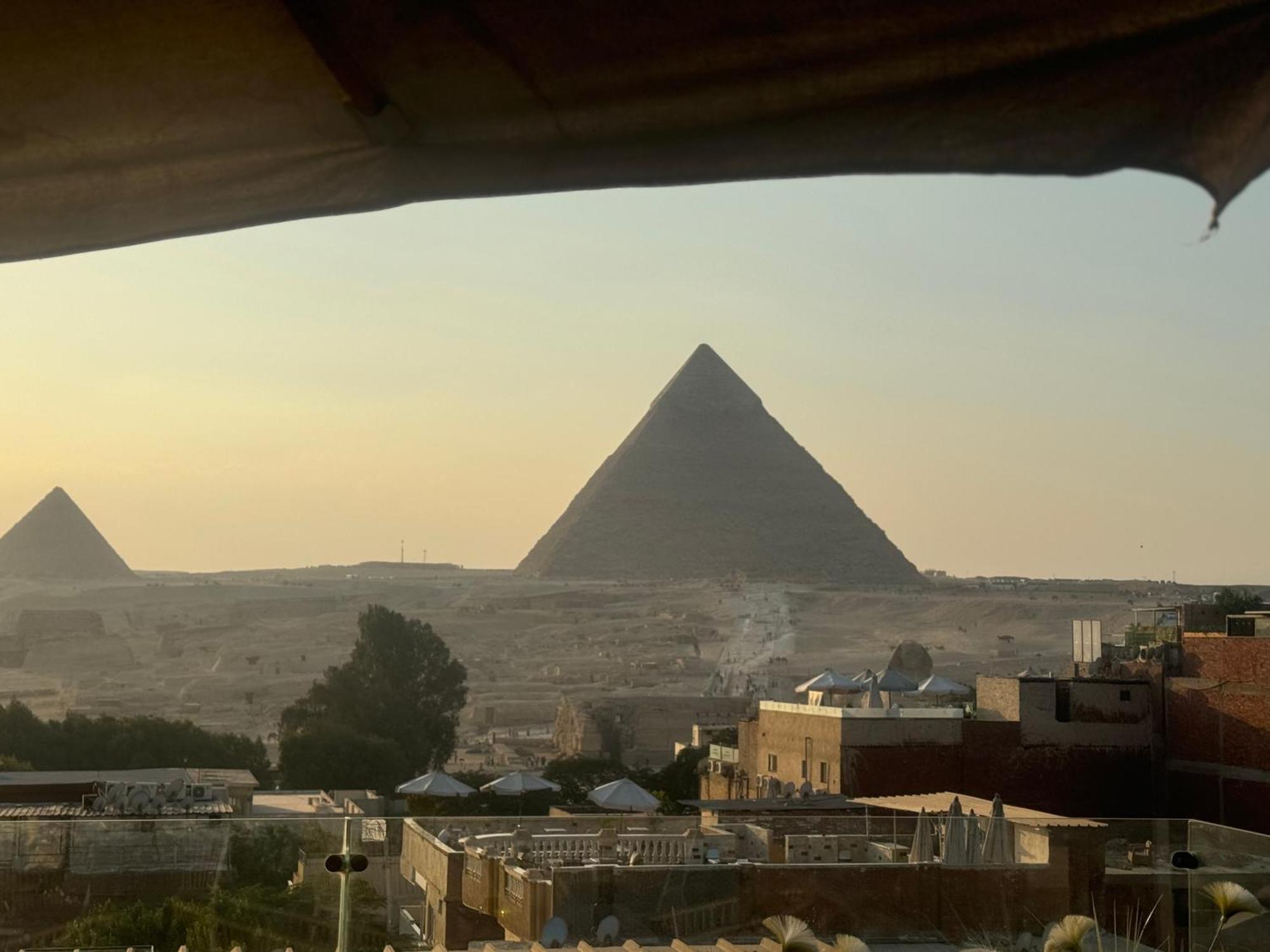 Pyramids And Sphinx Hotel Kafrat al Jabal Exterior foto